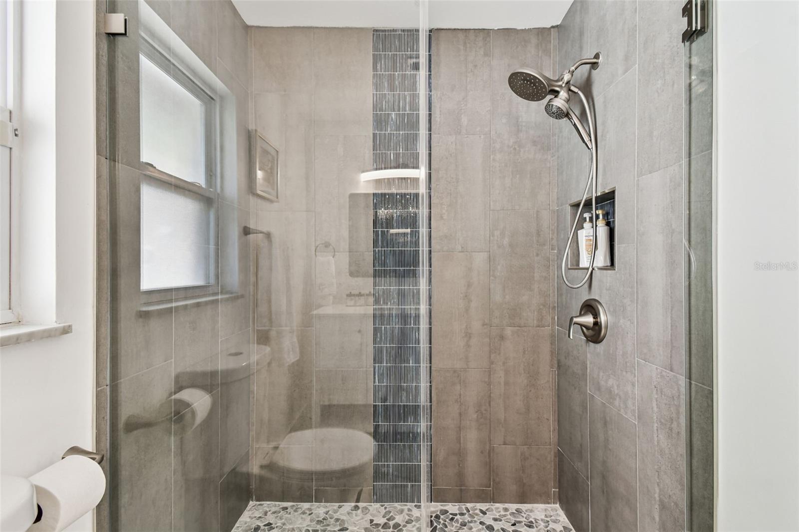 Image 34 of 82 For 340 Palm Island Ne