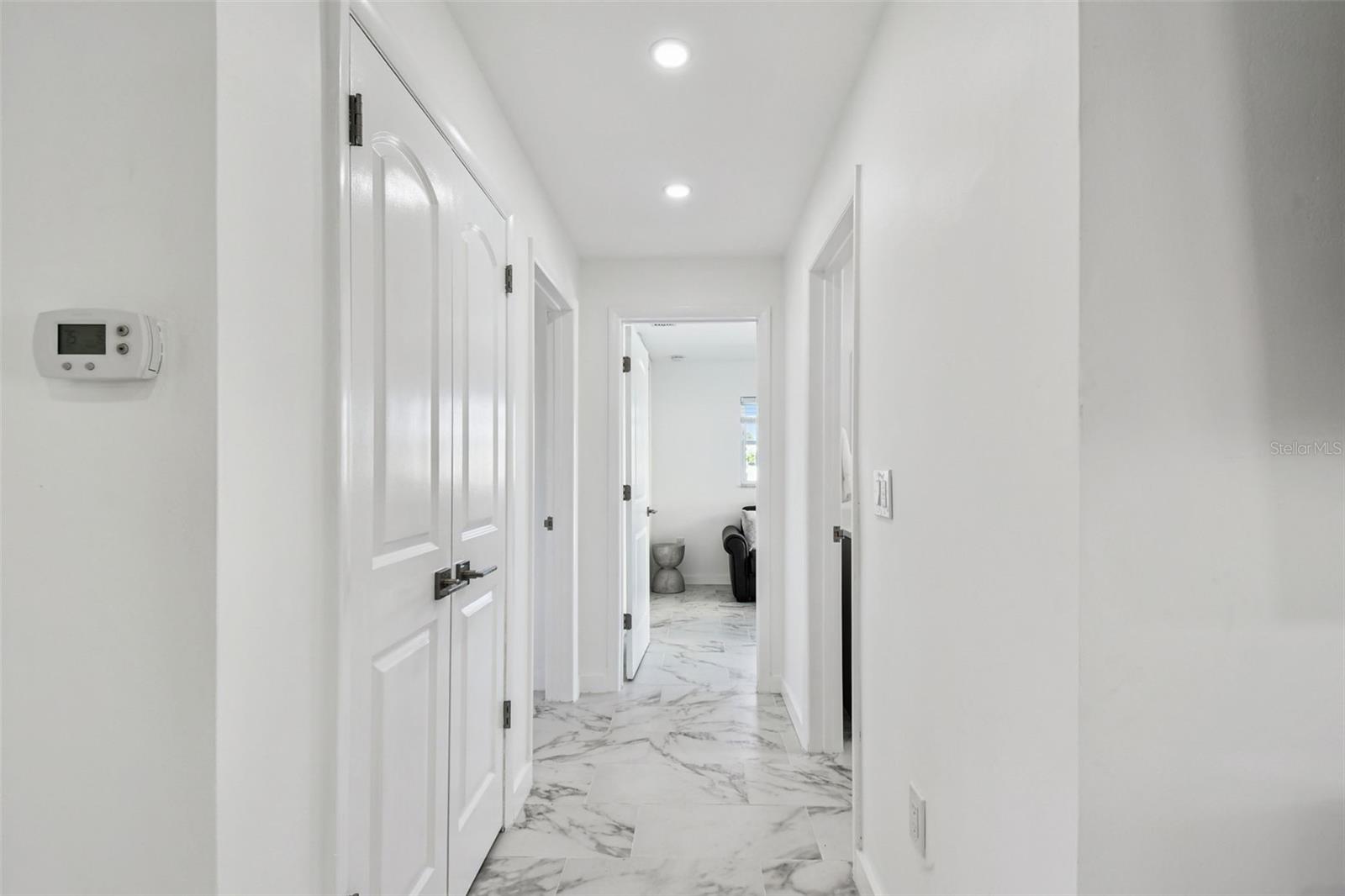 Image 36 of 82 For 340 Palm Island Ne