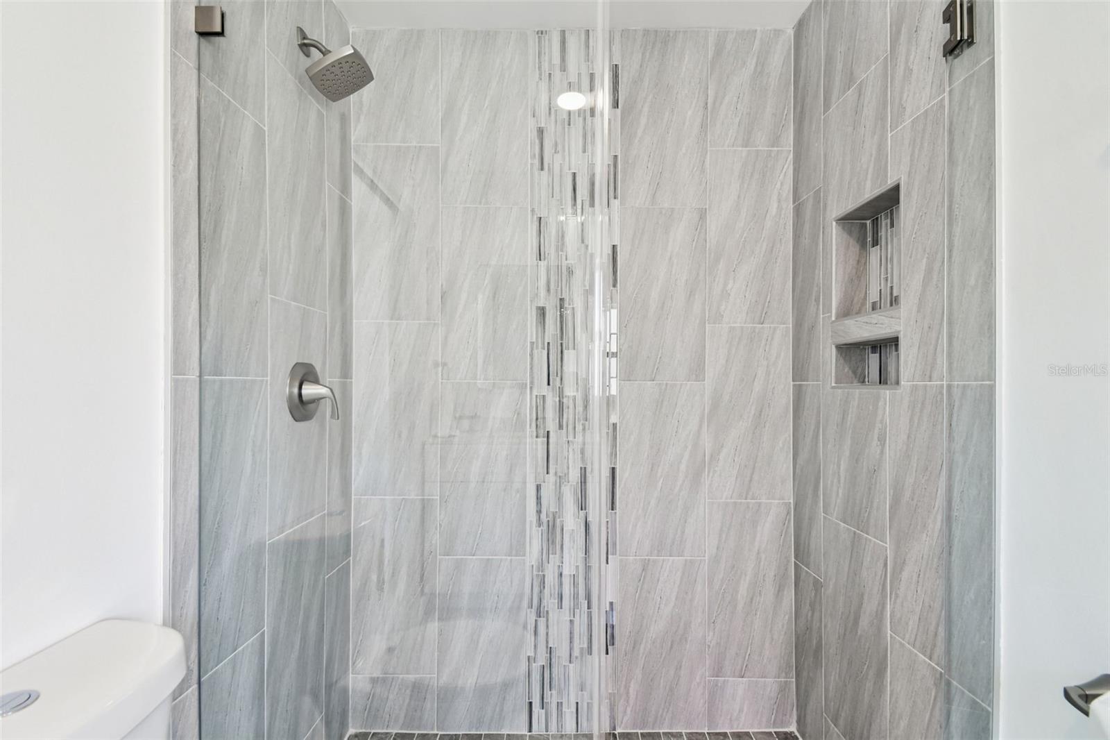 Image 43 of 82 For 340 Palm Island Ne