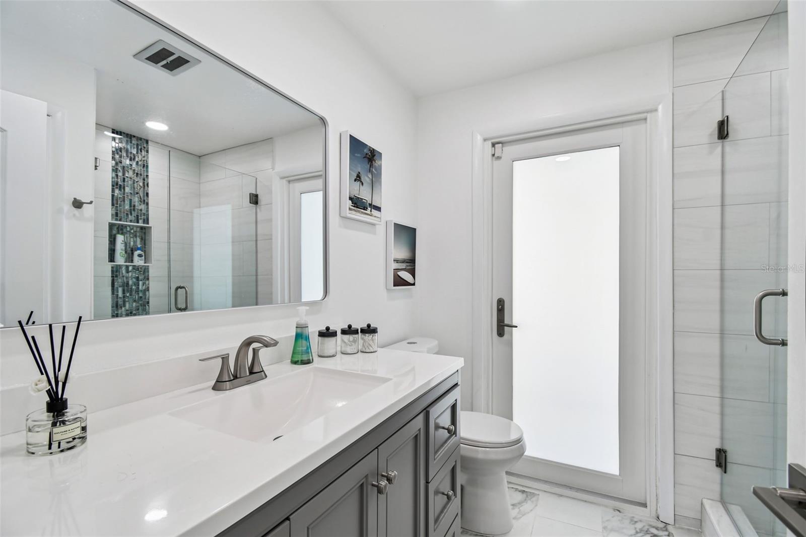 Image 49 of 82 For 340 Palm Island Ne