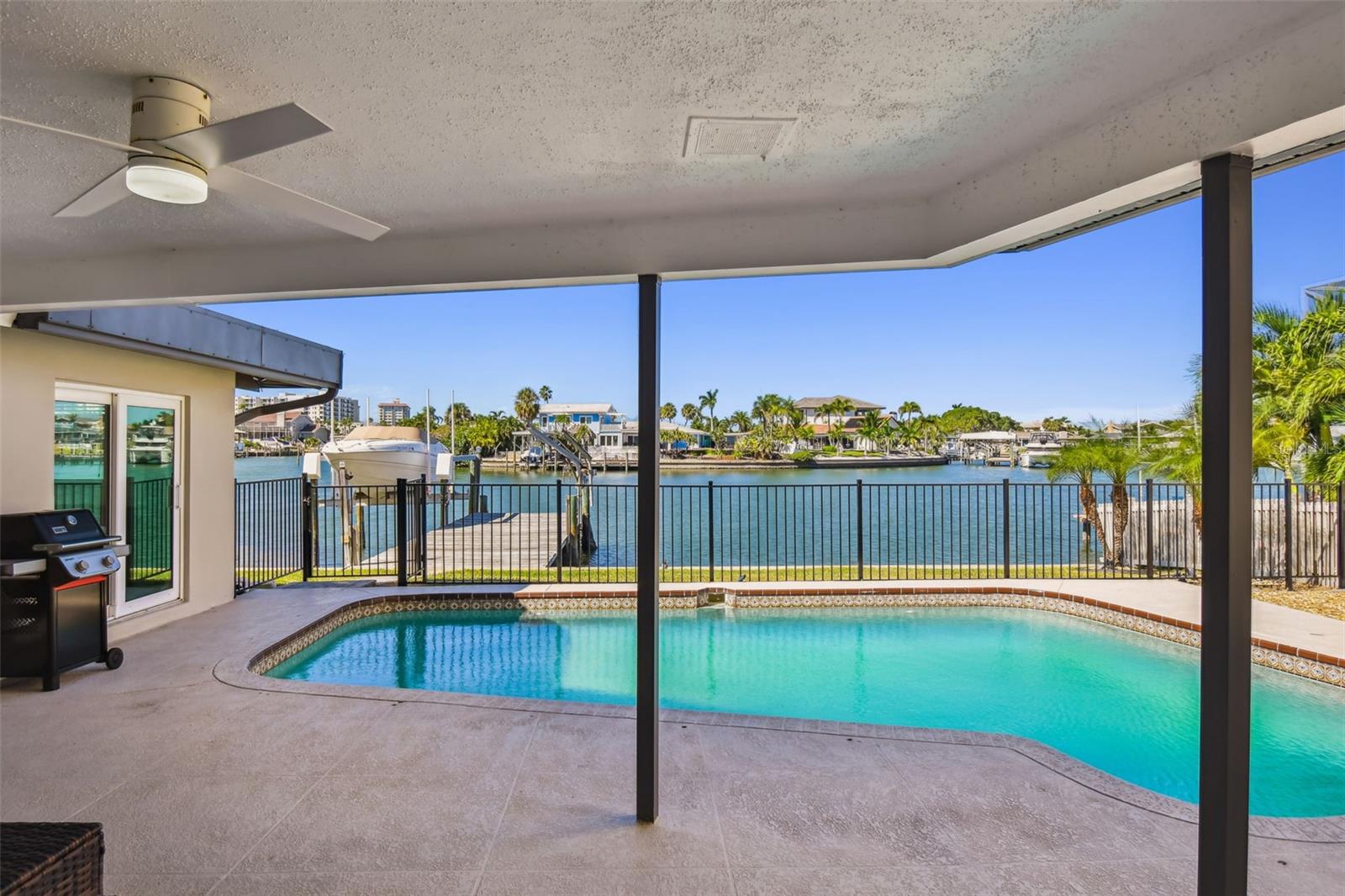 Image 57 of 82 For 340 Palm Island Ne