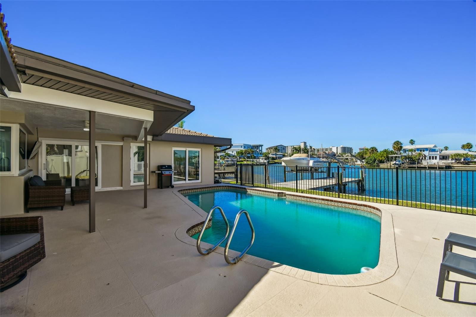 Image 58 of 82 For 340 Palm Island Ne