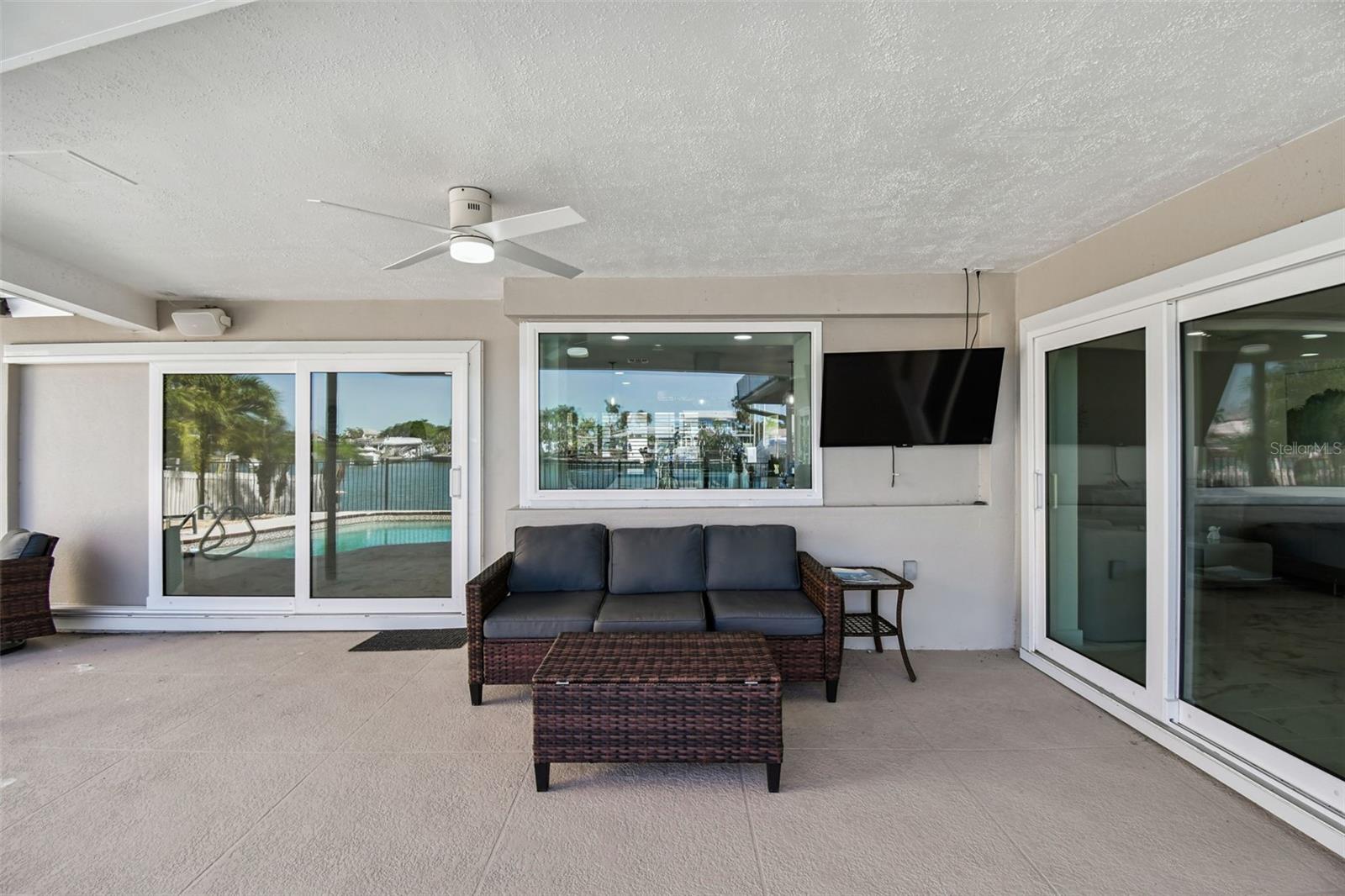 Image 62 of 82 For 340 Palm Island Ne