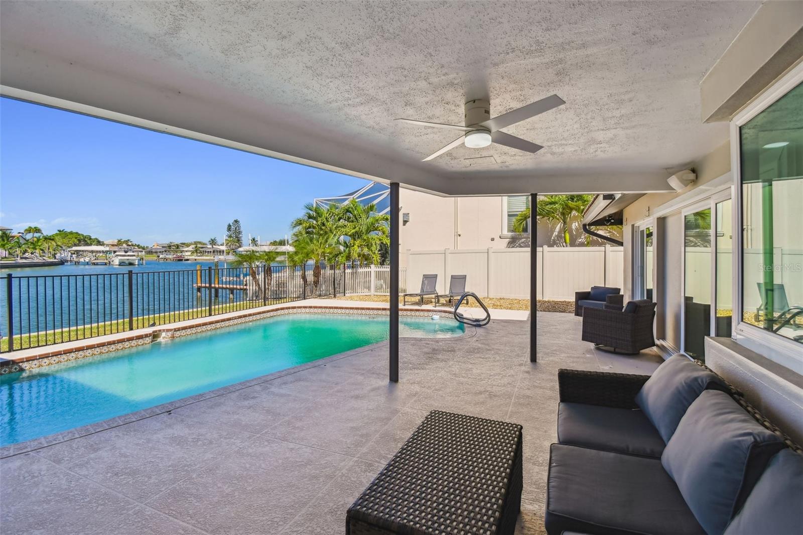 Image 64 of 82 For 340 Palm Island Ne