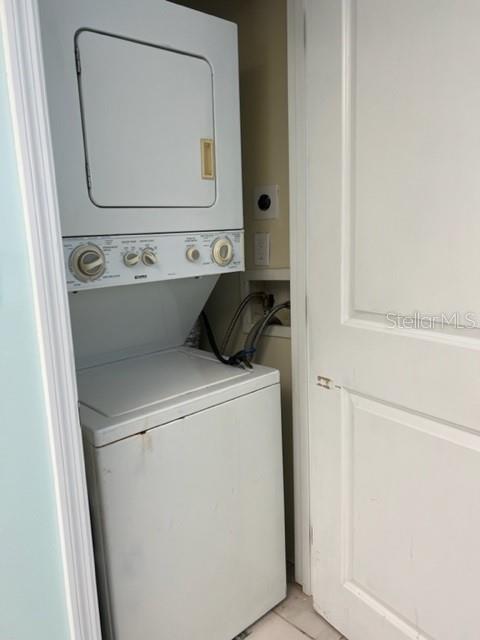 Image 10 of 34 For 2737 Enterprise Road E 152