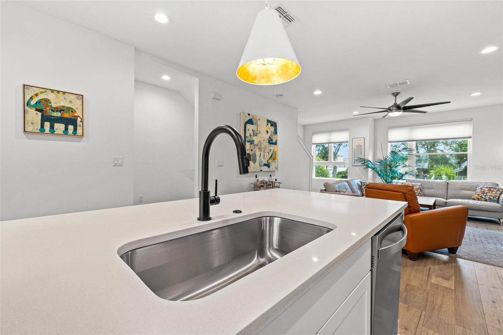 Image 18 of 55 For 2645 1st Avenue N