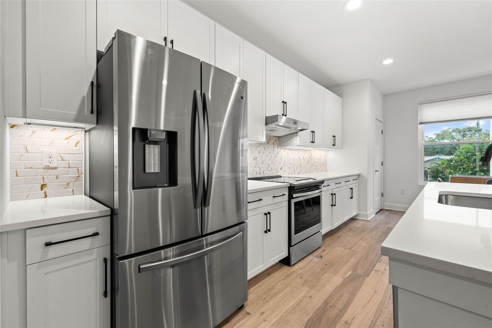 Image 19 of 55 For 2645 1st Avenue N