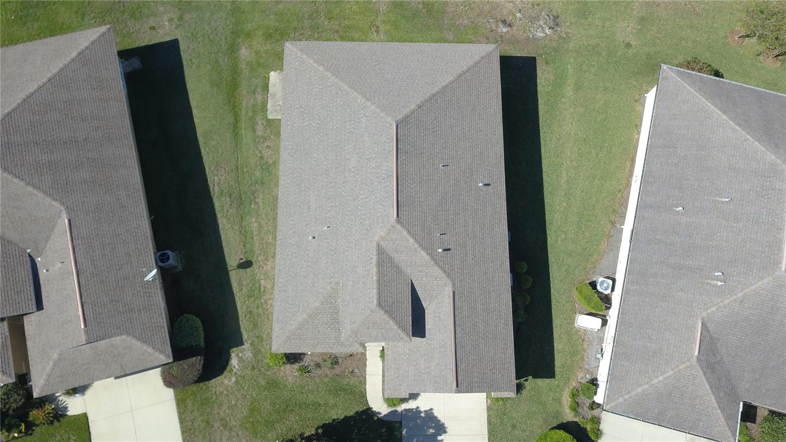 Listing photo id 29 for 1882 Angelica Loop