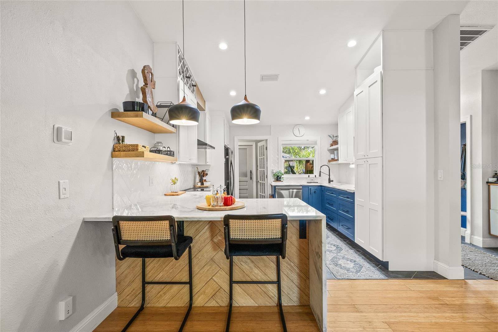 Image 14 of 33 For 2901 61st Avenue S