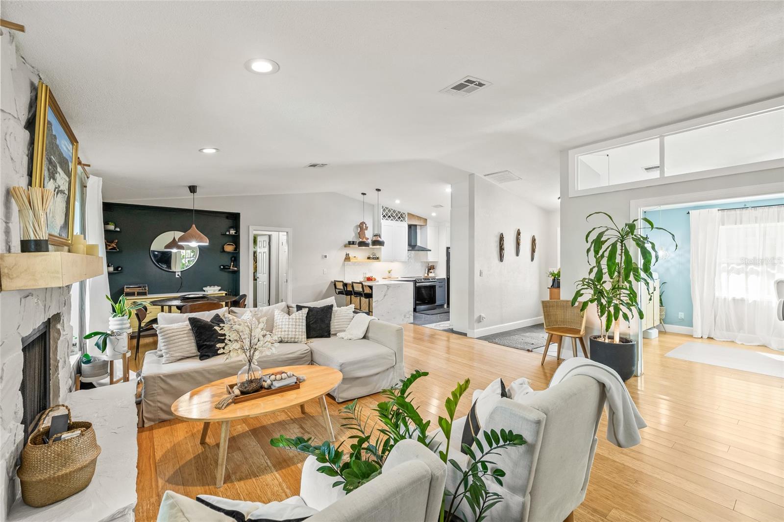 Image 3 of 33 For 2901 61st Avenue S