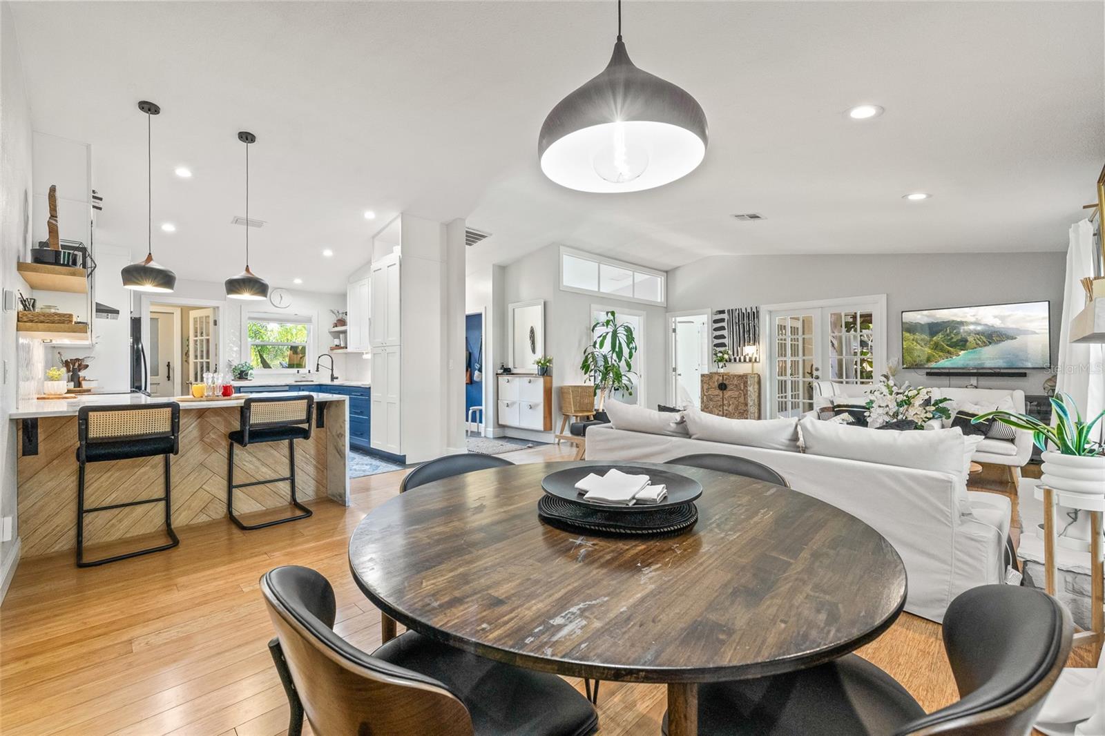 Image 8 of 33 For 2901 61st Avenue S