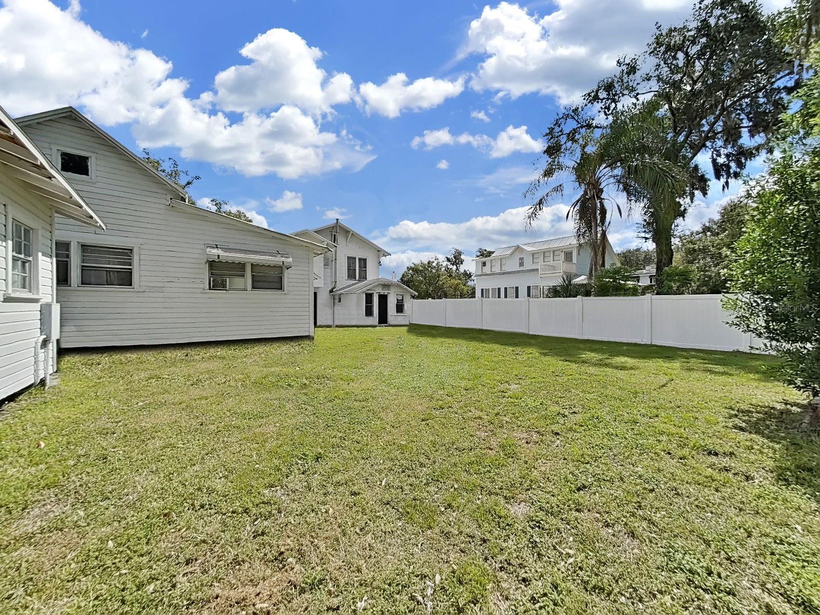 Listing photo id 11 for Address Not Provided