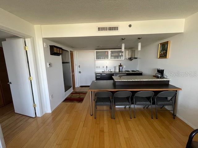 Image 4 of 18 For 701 Madison Avenue 510
