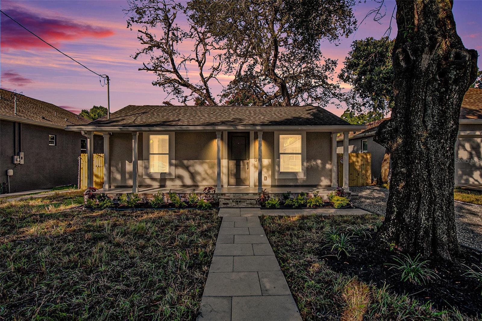 Listing photo id 0 for 8718 Brooks Street