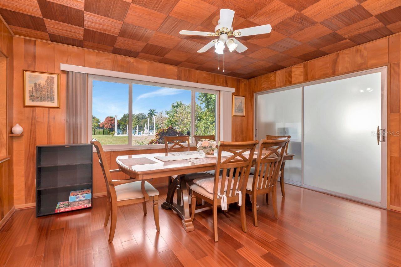 Image 14 of 52 For 2098 35th Street N