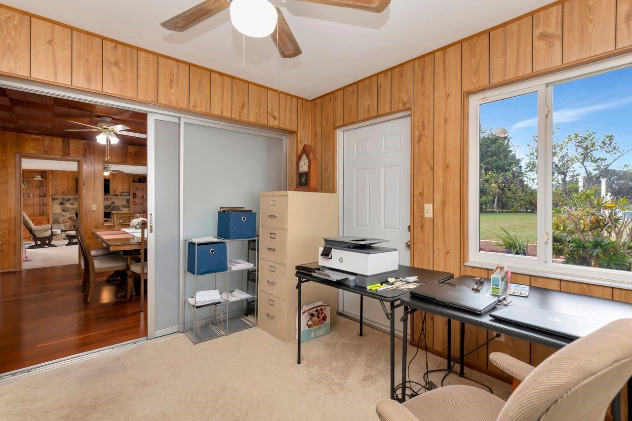 Image 23 of 52 For 2098 35th Street N