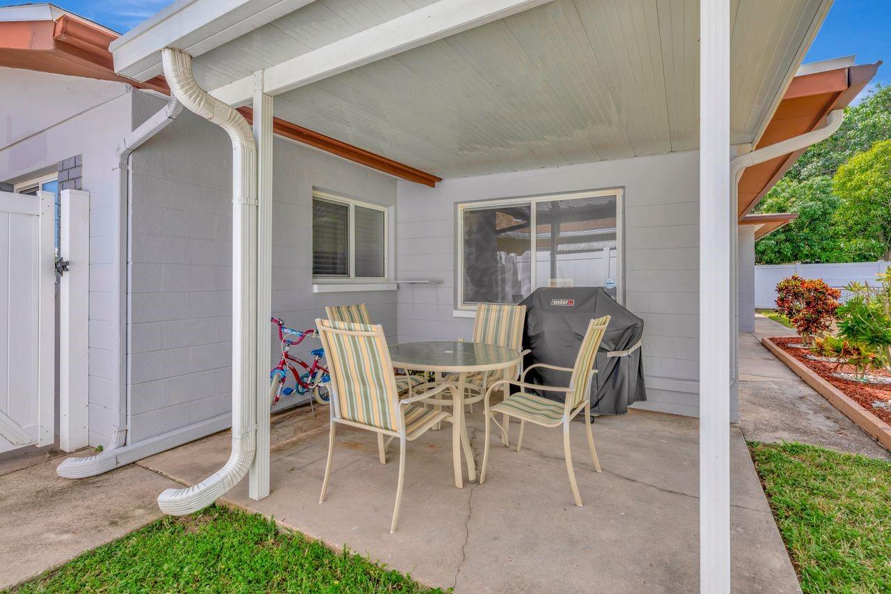 Image 35 of 52 For 2098 35th Street N