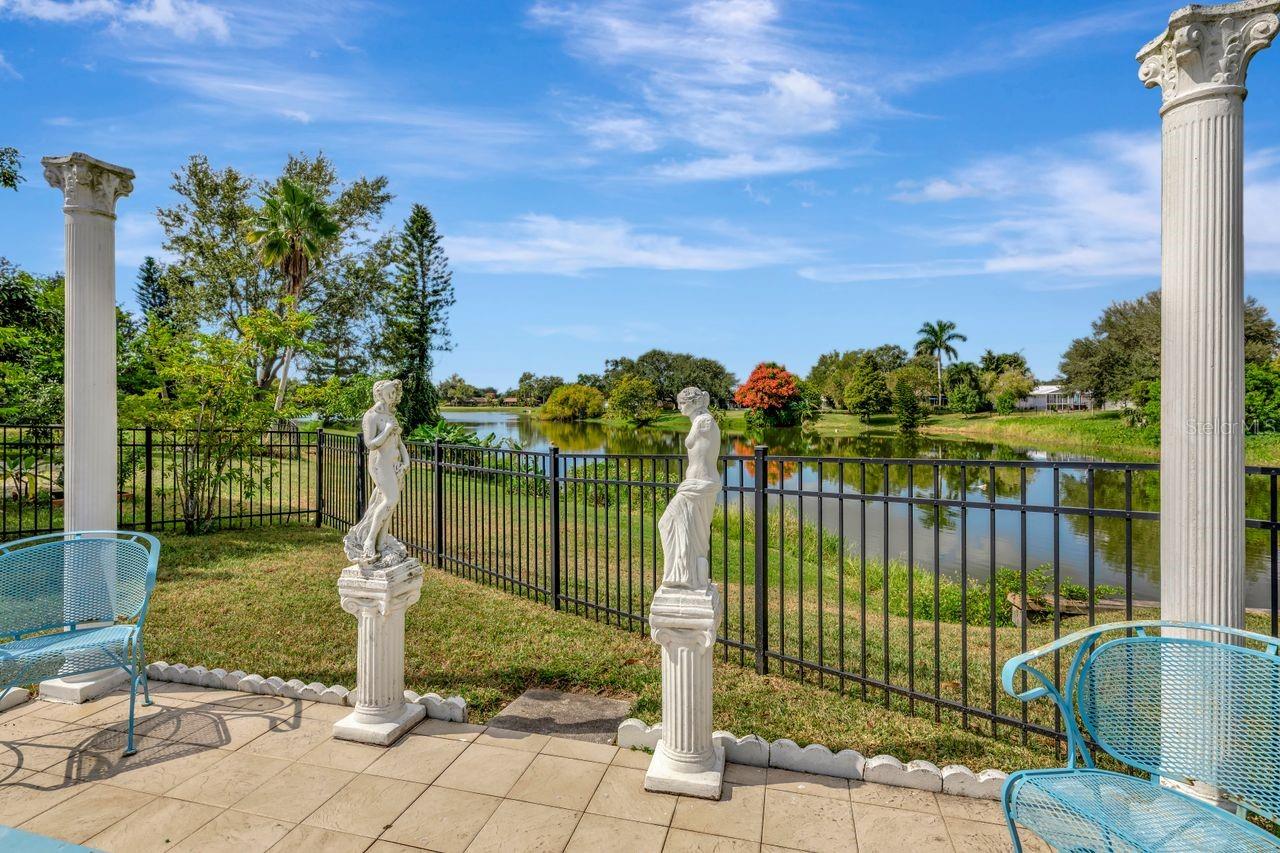 Image 41 of 52 For 2098 35th Street N