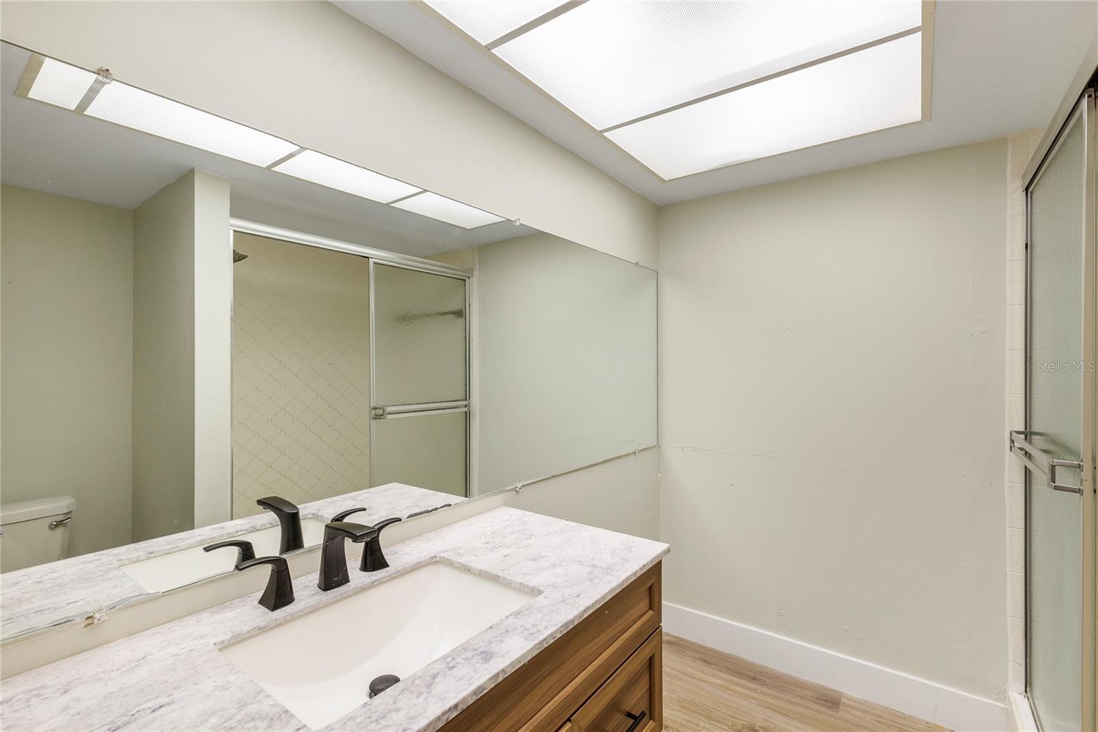 Image 19 of 22 For 2699 Seville Boulevard 802