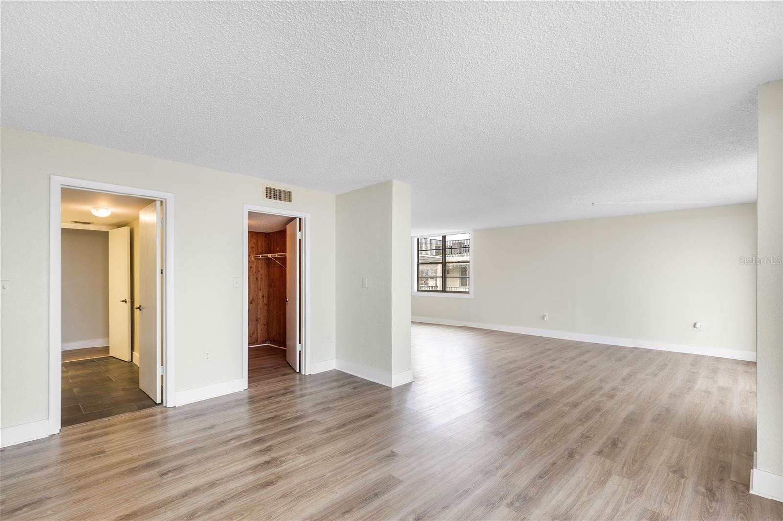 Image 5 of 22 For 2699 Seville Boulevard 802