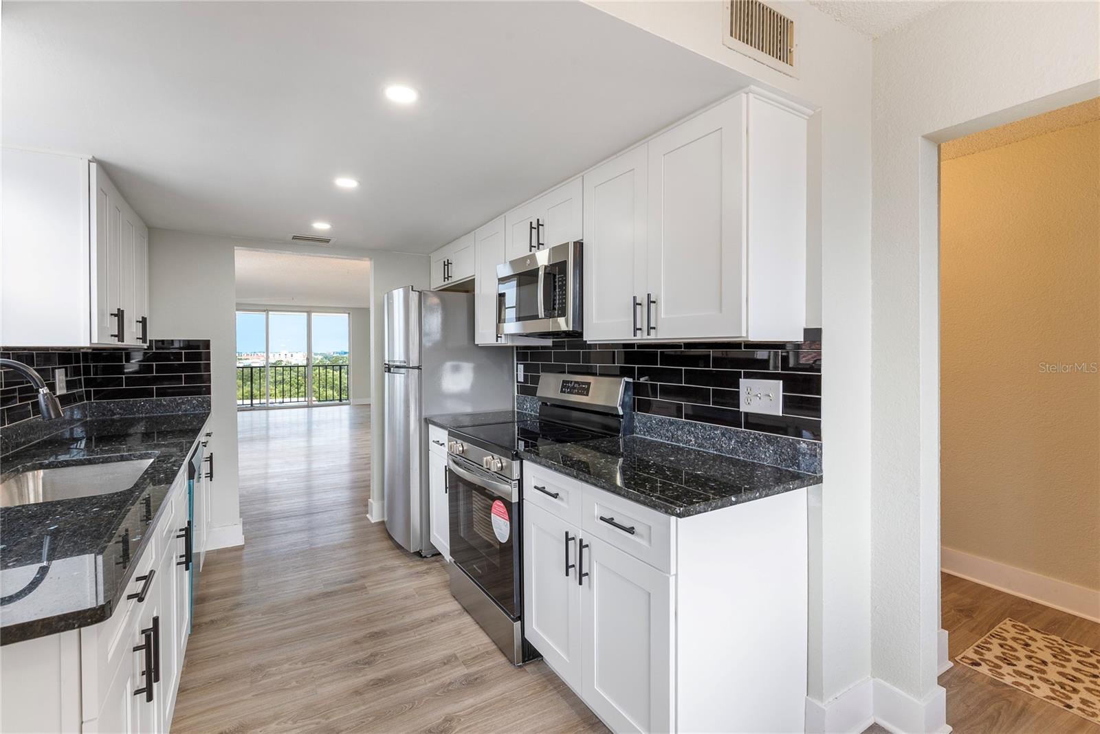 Image 7 of 22 For 2699 Seville Boulevard 802