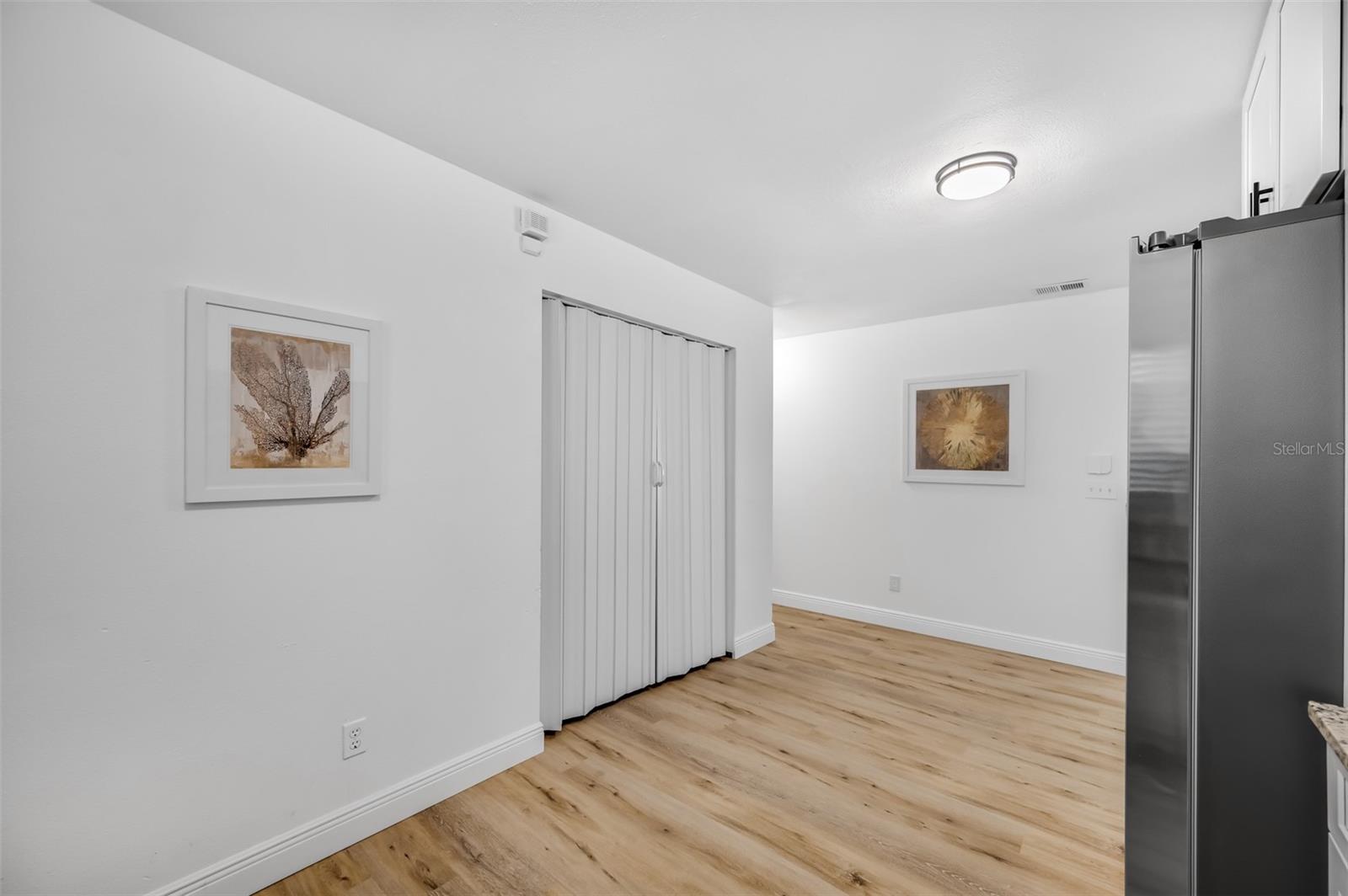 Image 11 of 30 For 3737 10th Avenue S