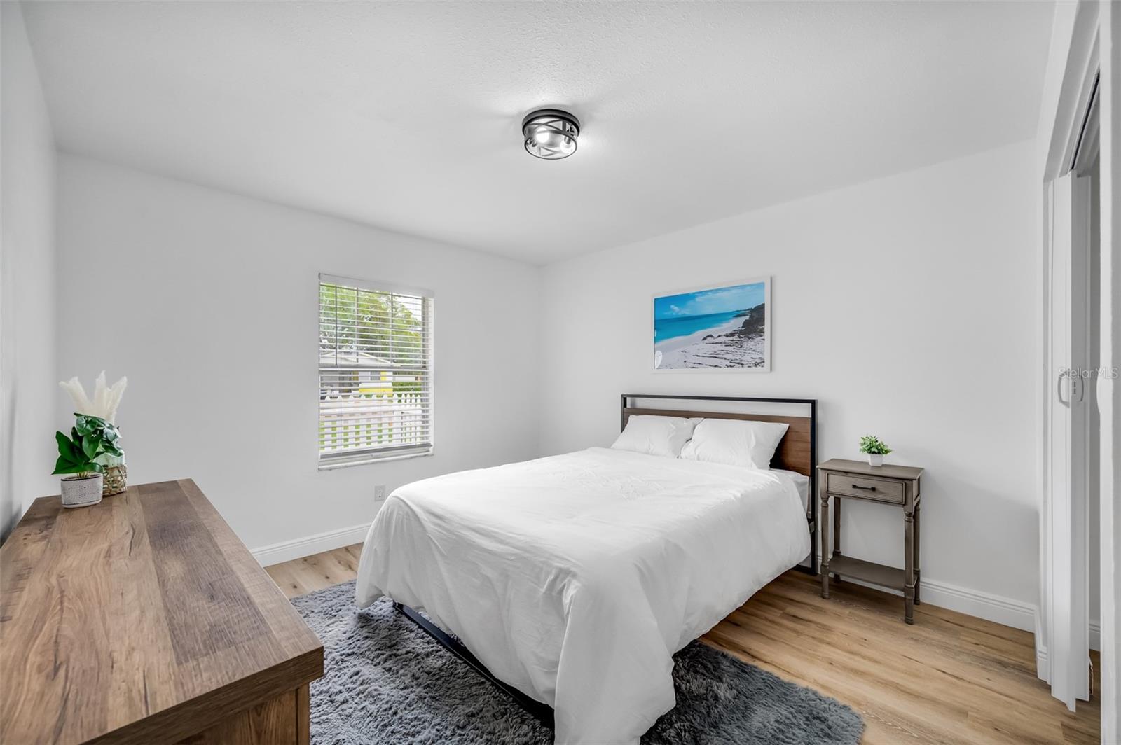 Image 12 of 30 For 3737 10th Avenue S