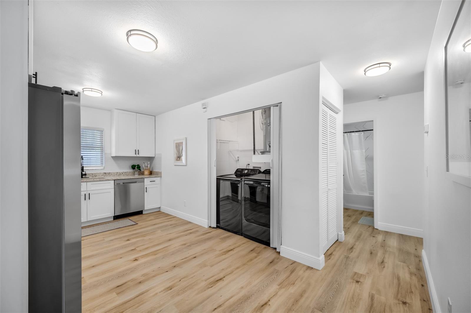 Image 7 of 30 For 3737 10th Avenue S