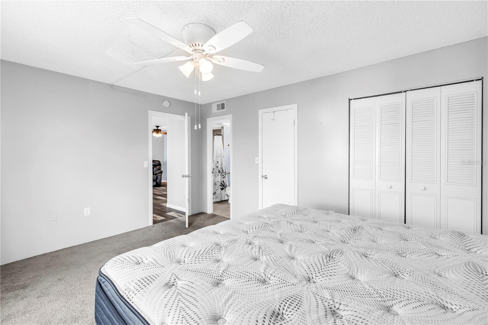 Image 24 of 52 For 6960 20th Avenue N 307
