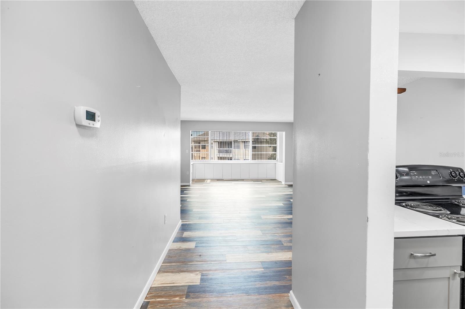 Image 3 of 52 For 6960 20th Avenue N 307