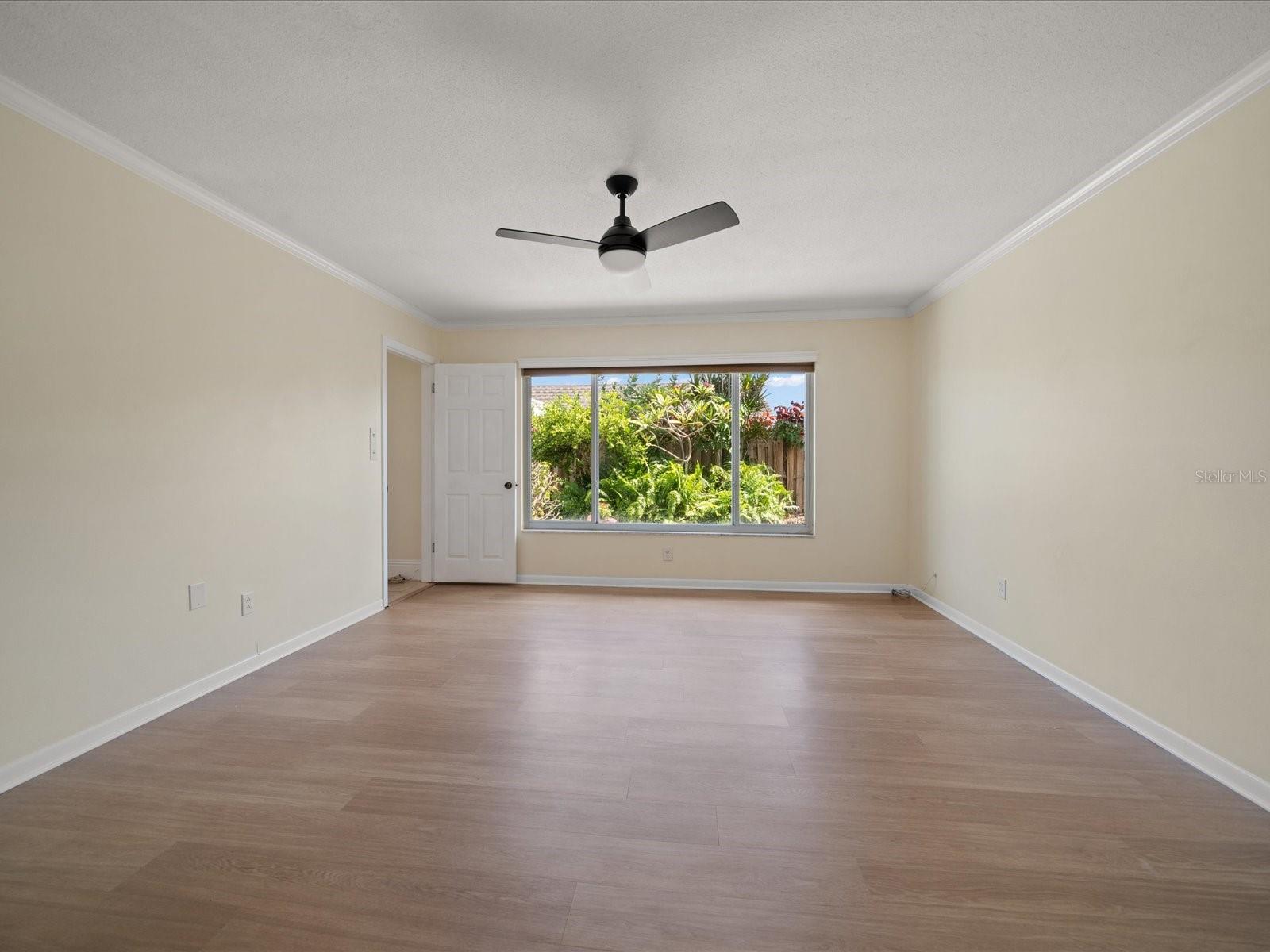 Image 11 of 40 For 6563 Grand Bahama Drive