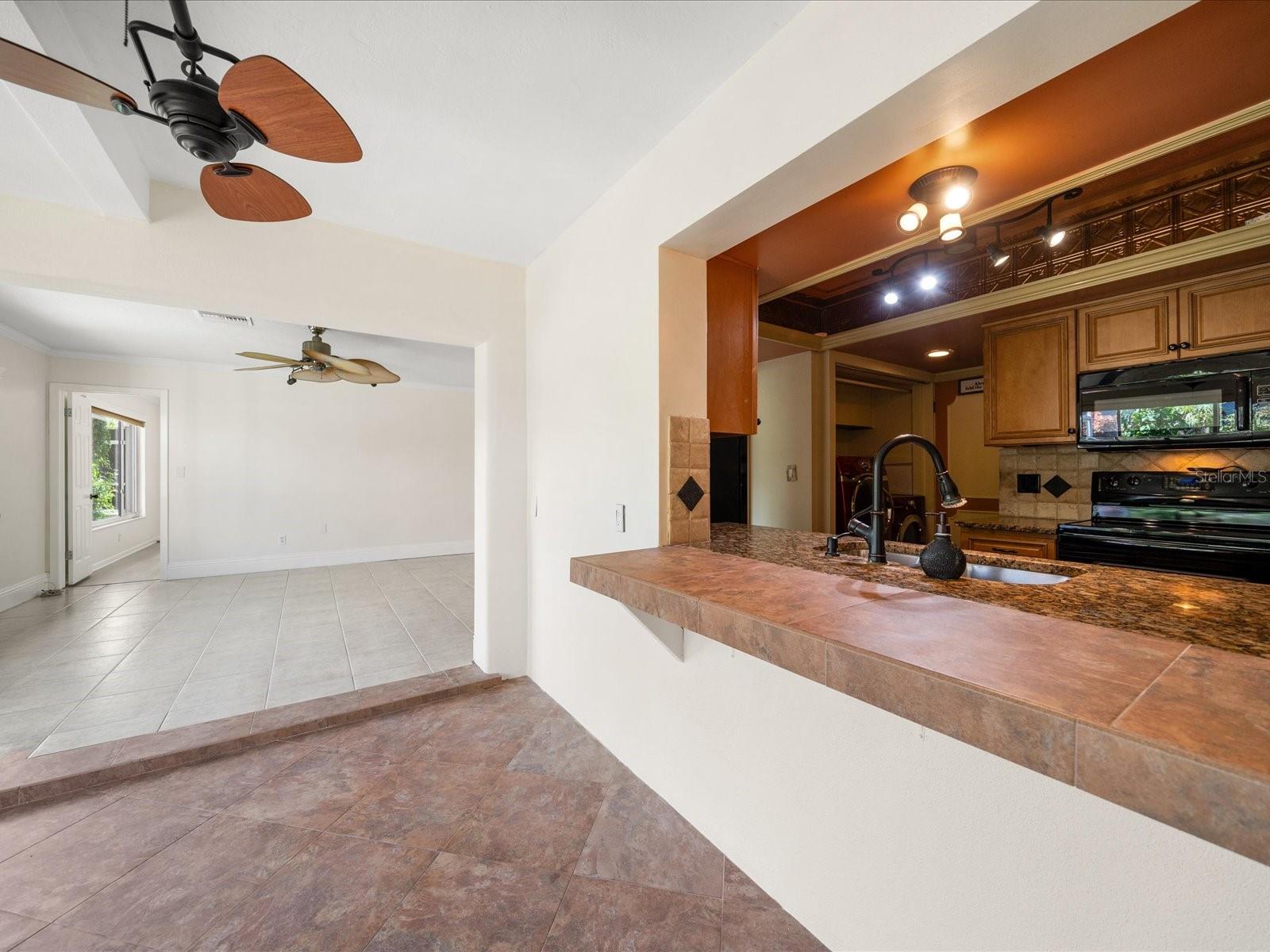 Image 16 of 40 For 6563 Grand Bahama Drive