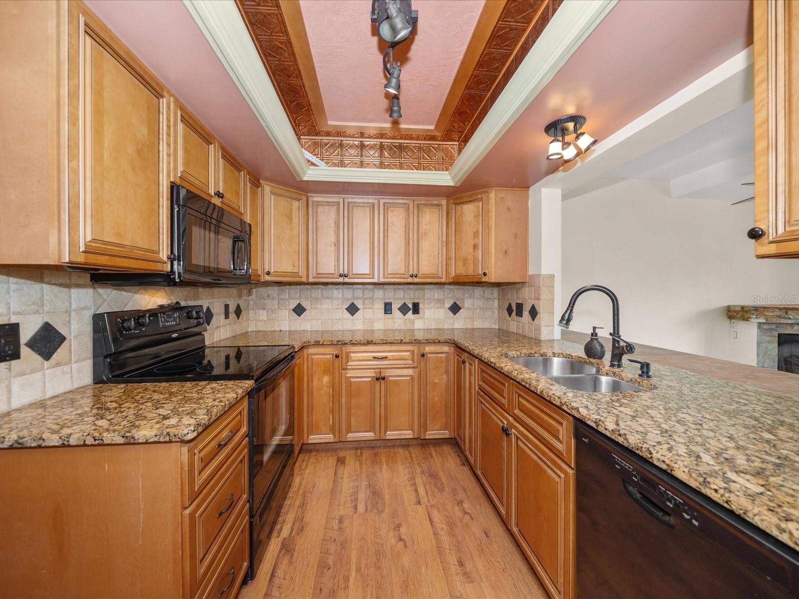 Image 18 of 40 For 6563 Grand Bahama Drive