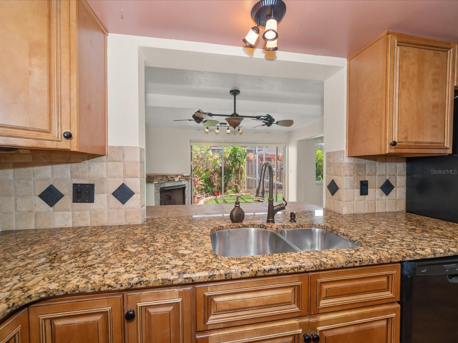 Image 19 of 40 For 6563 Grand Bahama Drive