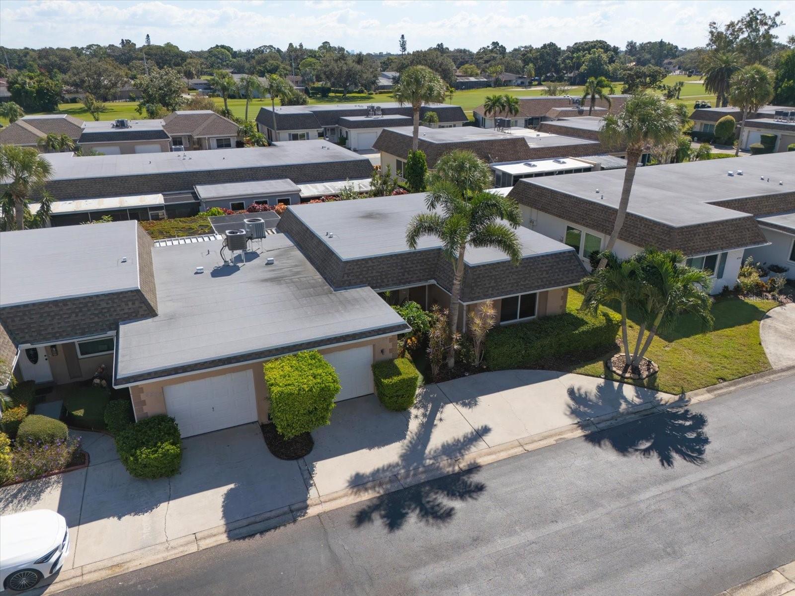 Image 3 of 40 For 6563 Grand Bahama Drive