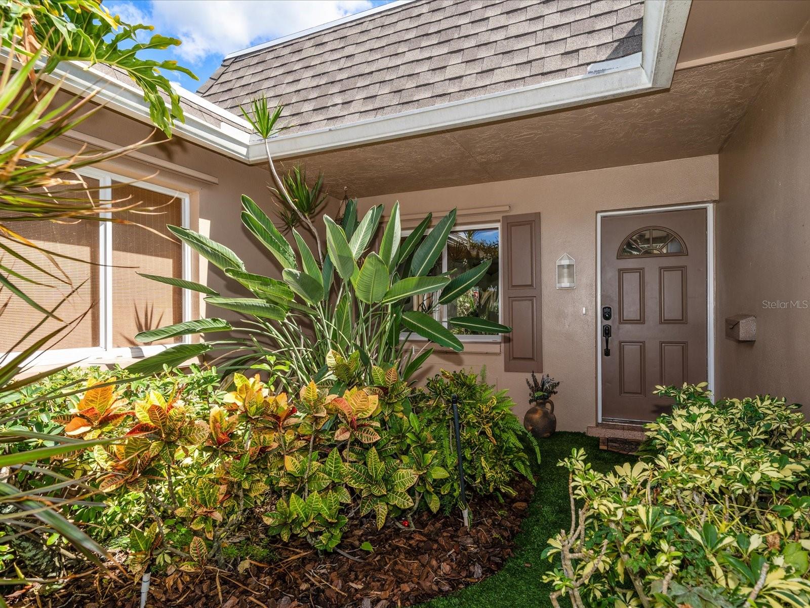 Image 7 of 40 For 6563 Grand Bahama Drive