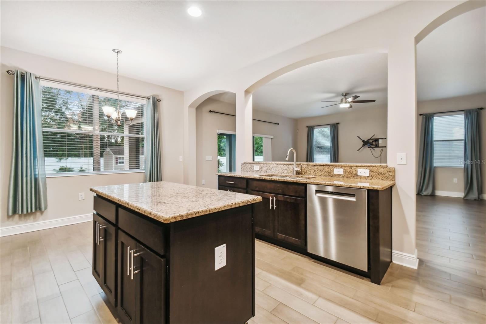 Image 6 of 18 For 3407 Bay Avenue