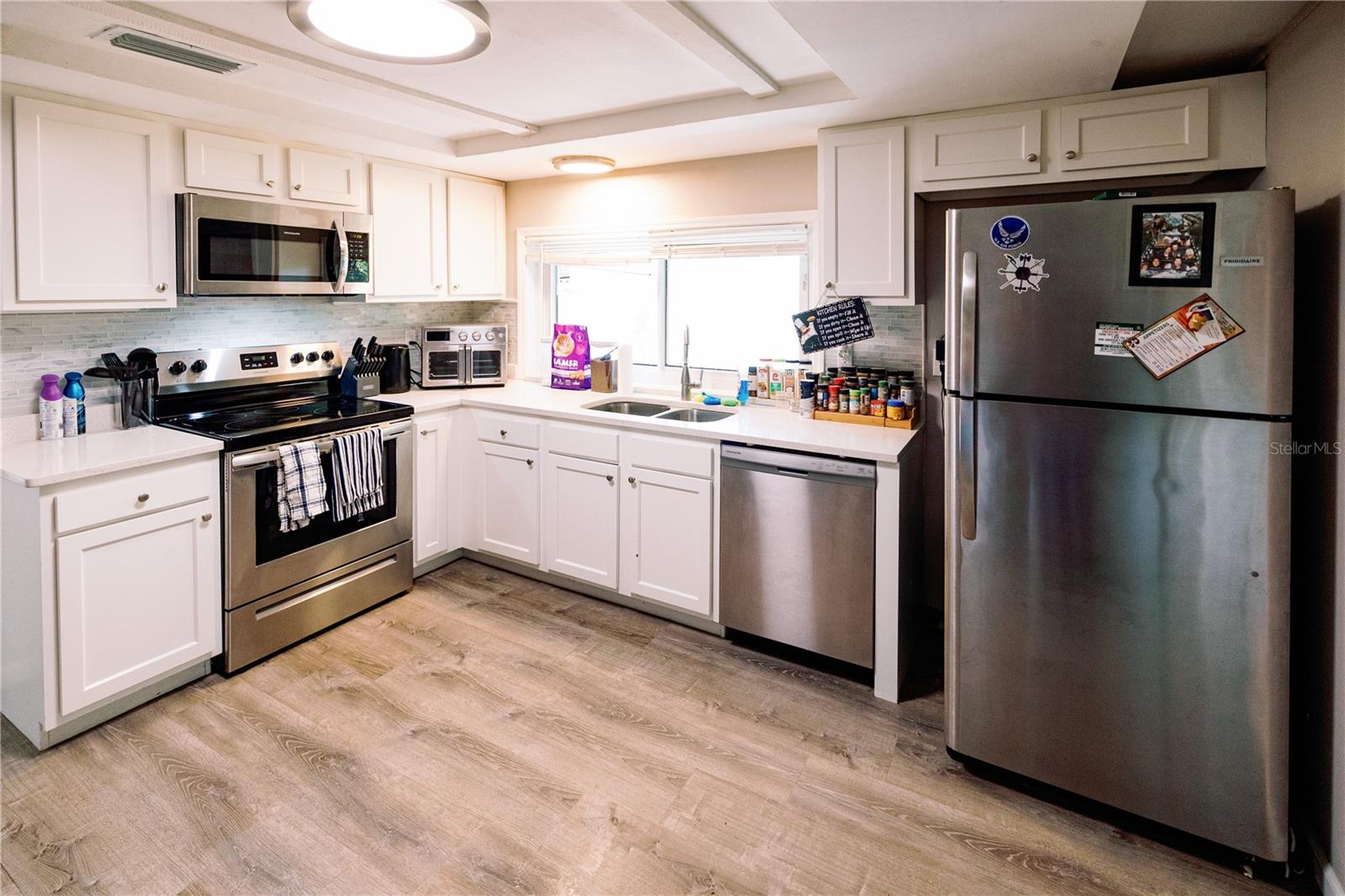 Image 11 of 30 For 3449 Springfield Drive