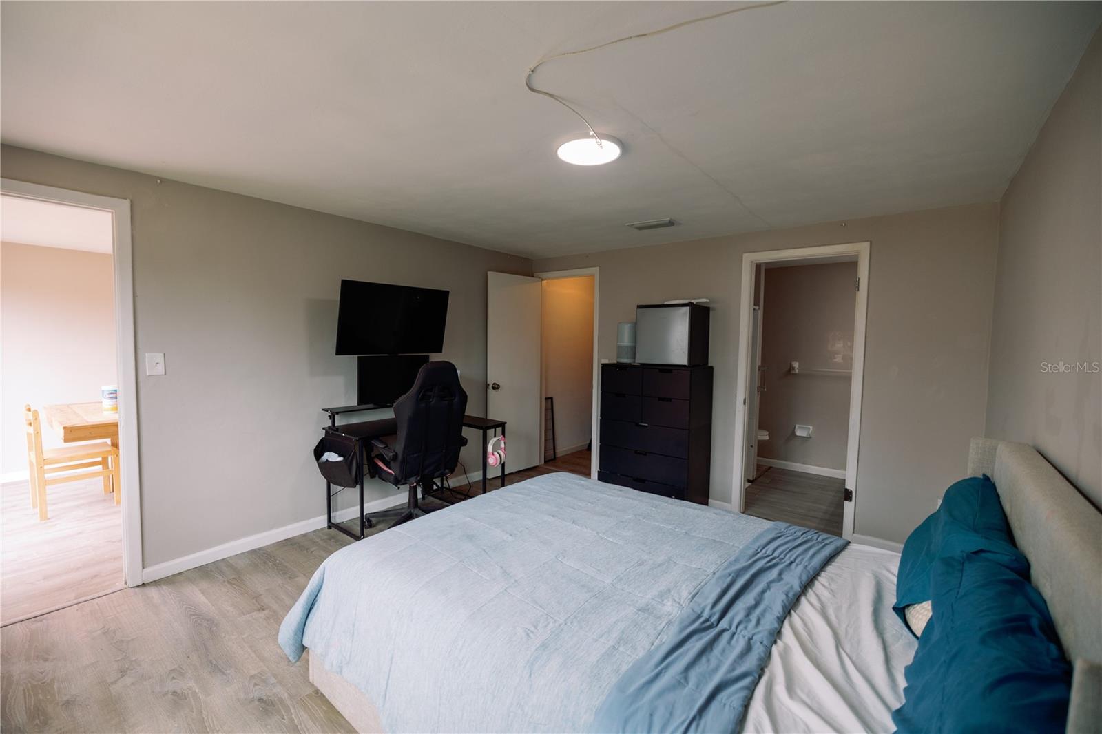 Image 21 of 30 For 3449 Springfield Drive