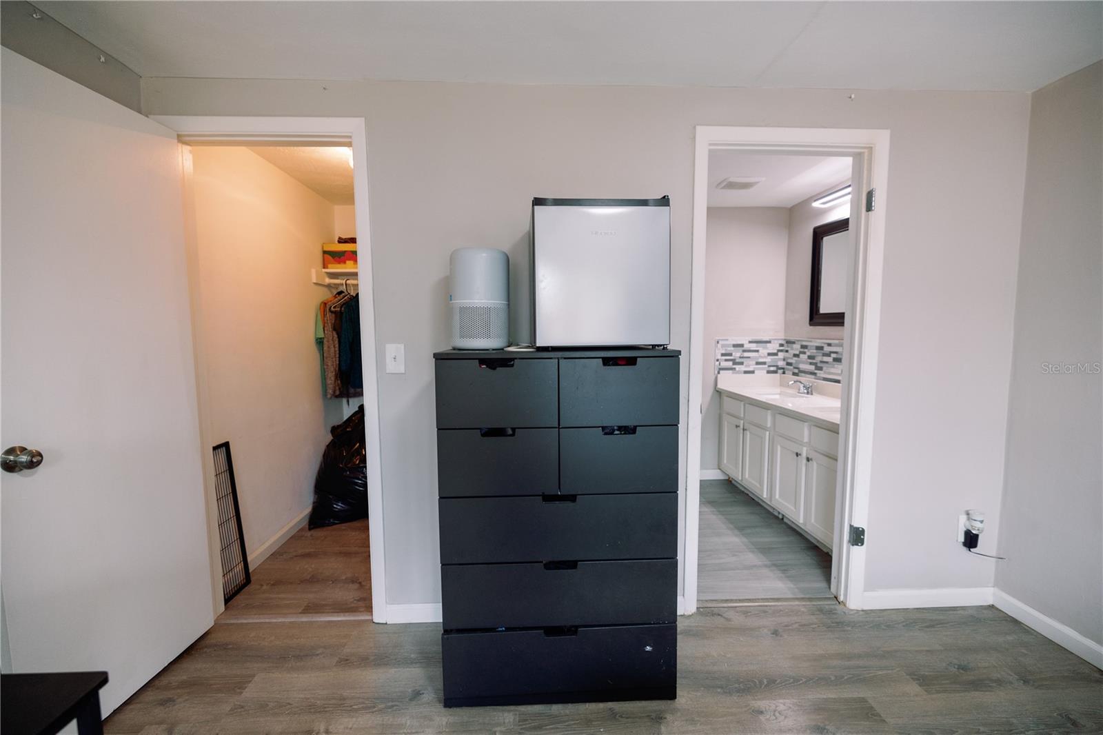 Image 24 of 30 For 3449 Springfield Drive