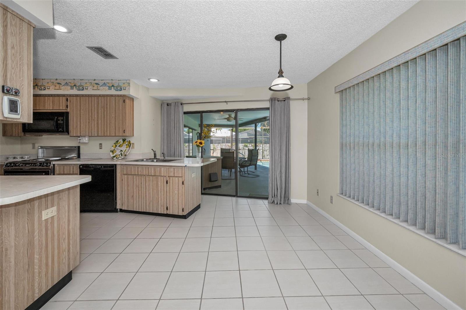 Image 26 of 53 For 3213 Sandy Ridge Drive