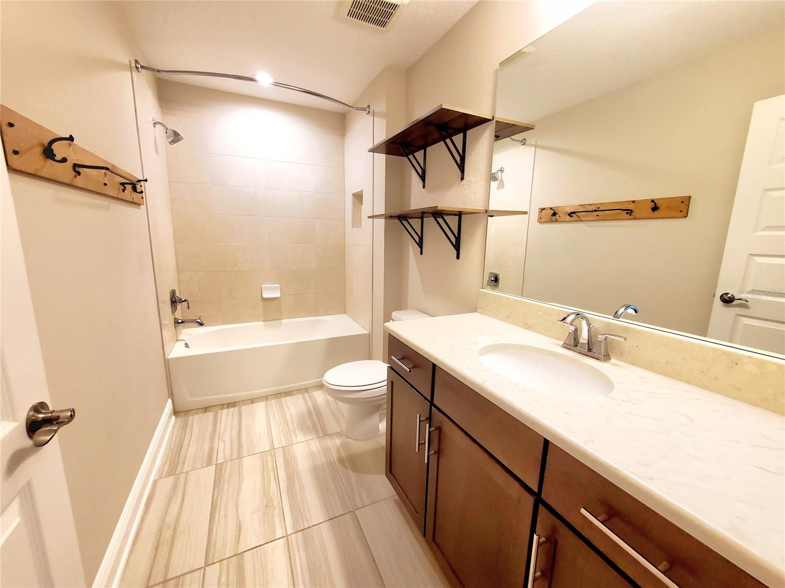 Image 25 of 47 For 12676 Rangeland Boulevard