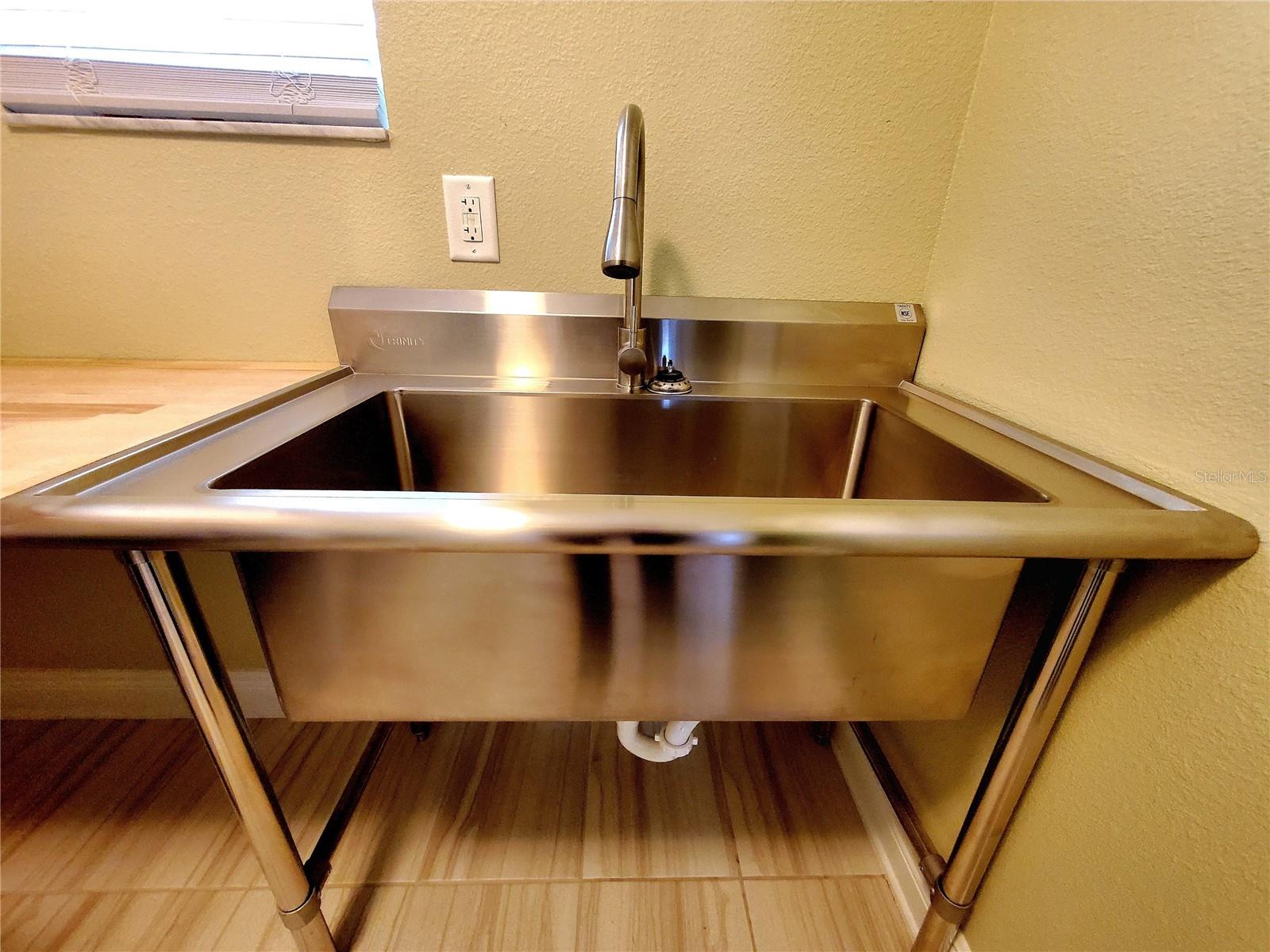 Image 31 of 47 For 12676 Rangeland Boulevard