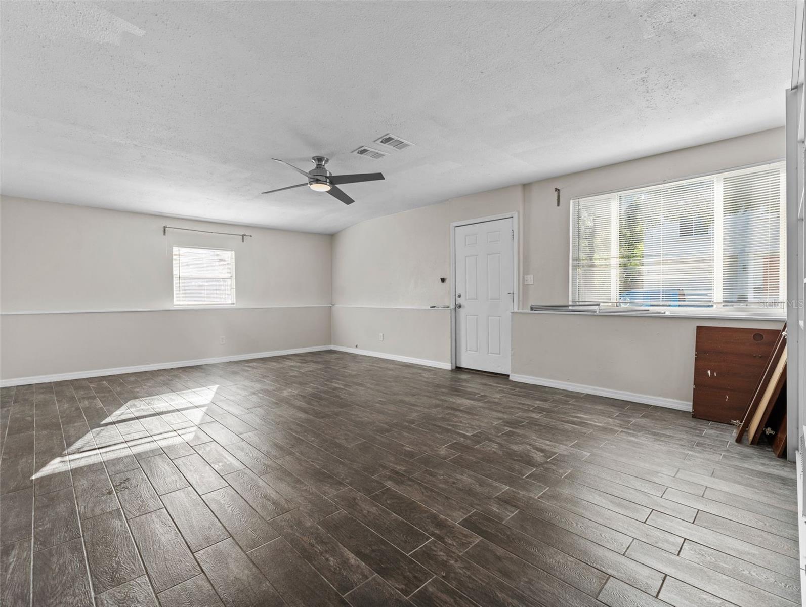 Image 10 of 38 For 1311 Lemon Street