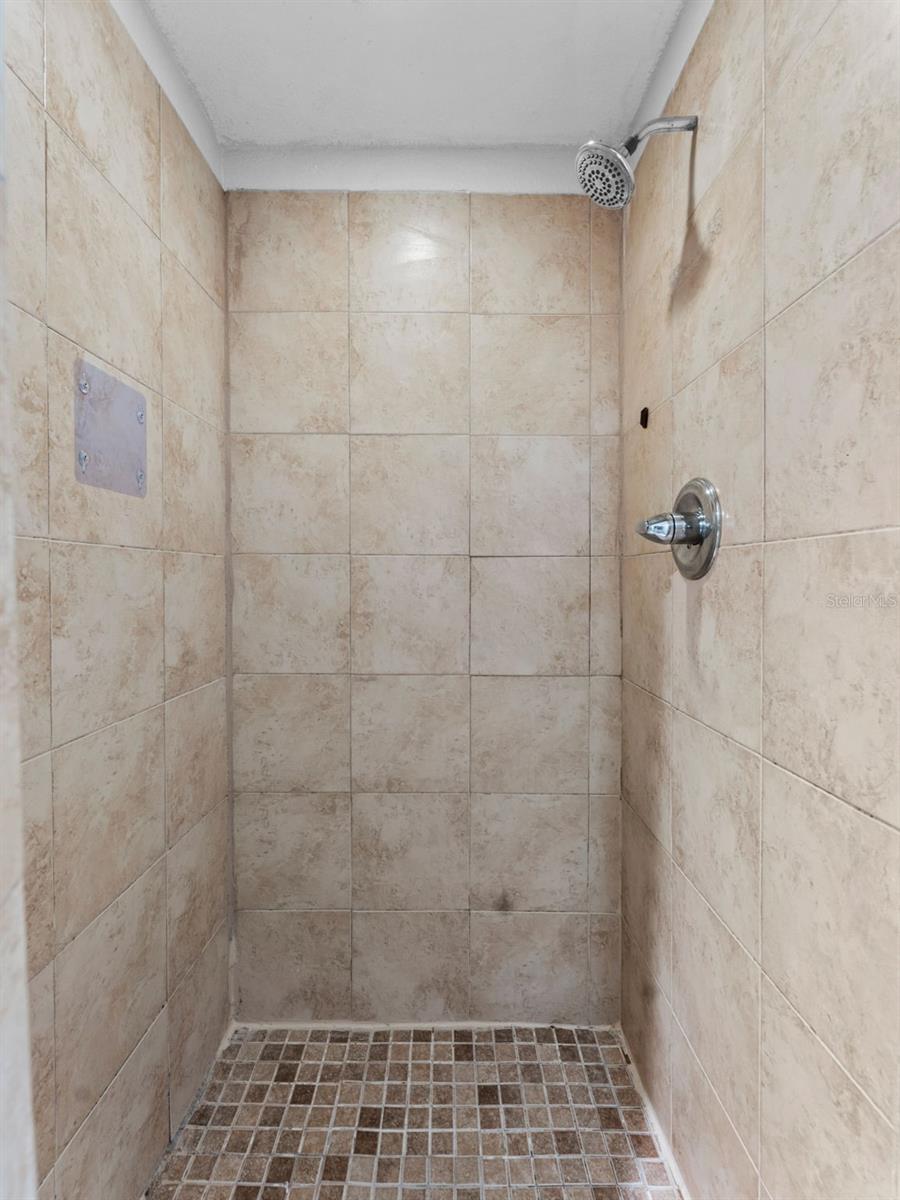 Image 19 of 38 For 1311 Lemon Street