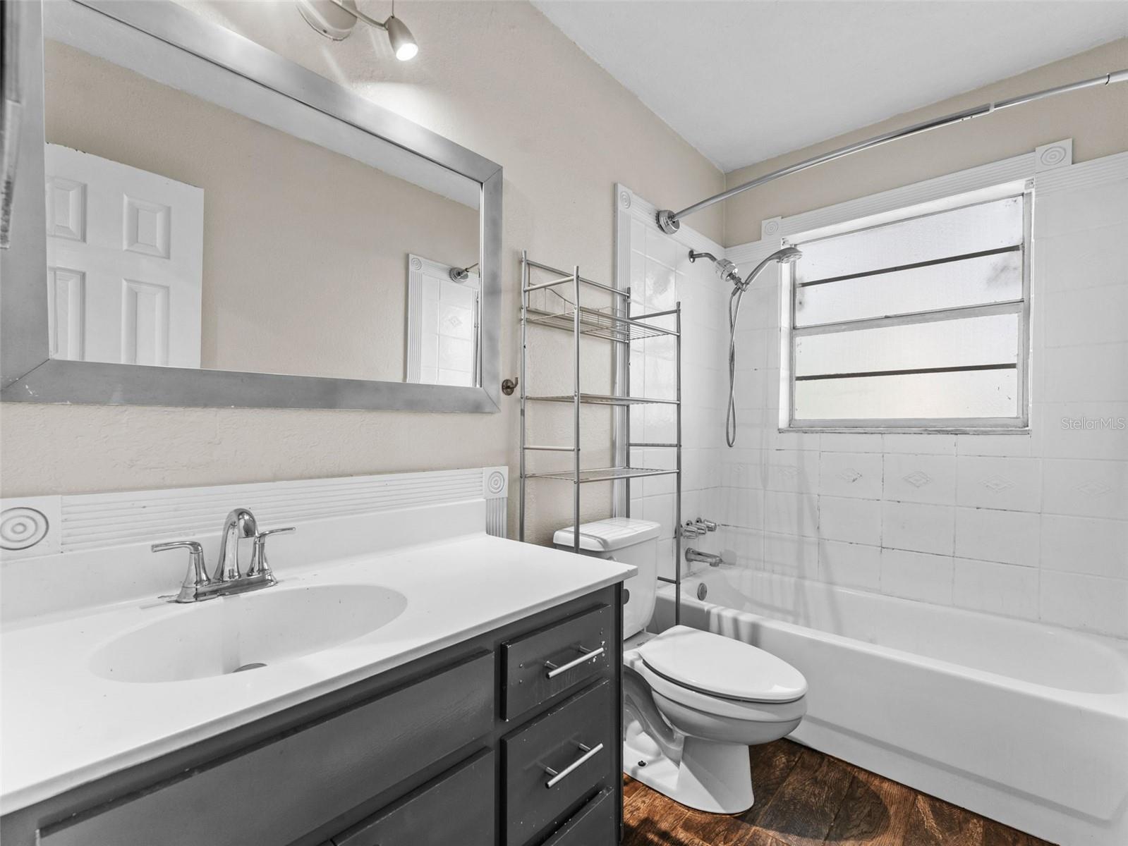 Image 24 of 38 For 1311 Lemon Street