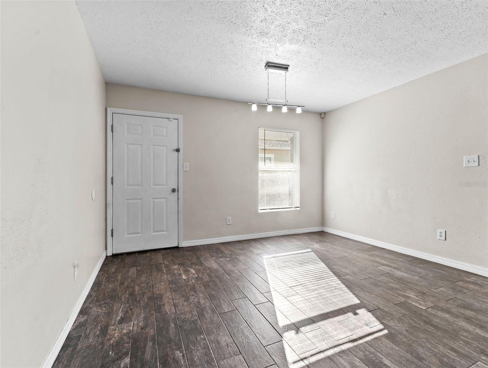 Image 6 of 38 For 1311 Lemon Street