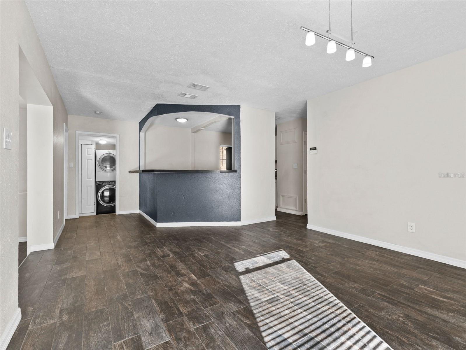 Image 7 of 38 For 1311 Lemon Street