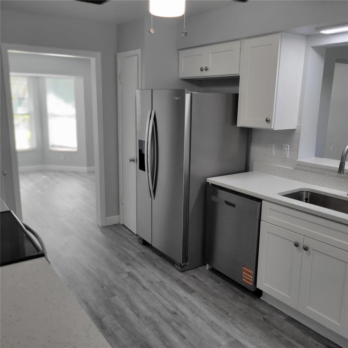 Image 13 of 65 For 11596 Oval Drive E