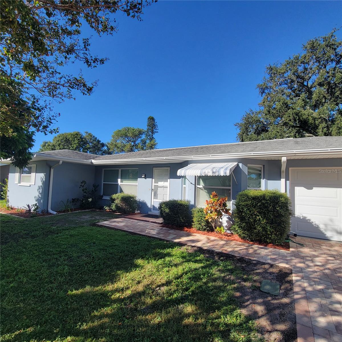 Image 2 of 65 For 11596 Oval Drive E